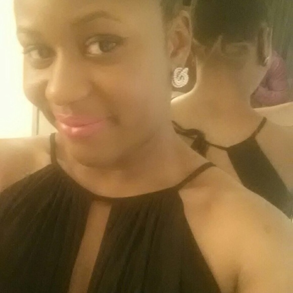 Keyhole Embellished Gown - Picture 6 of 6